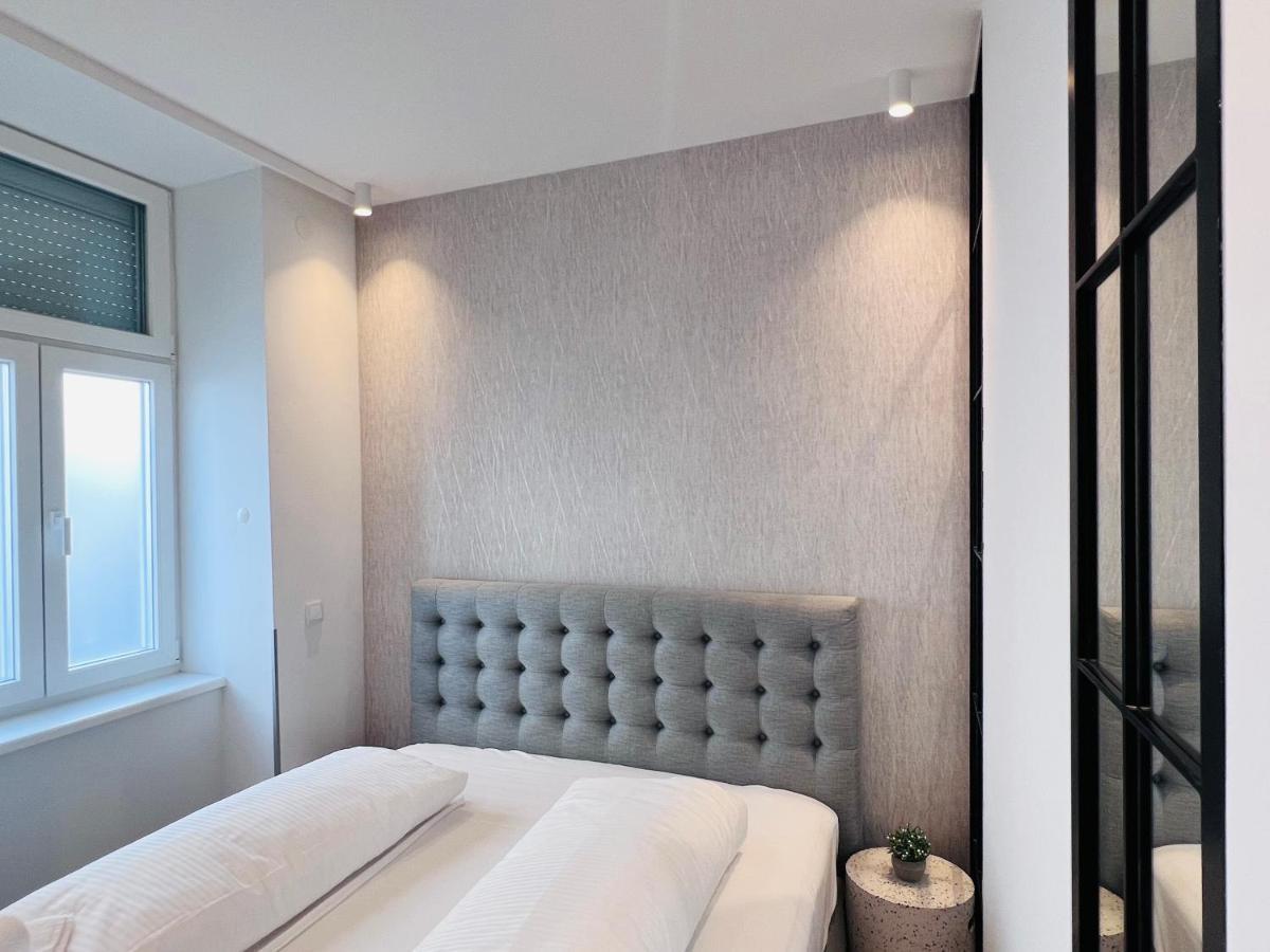 Zeus Design Apartment Schlosspark Schoenbrunn Wien Eksteriør bilde